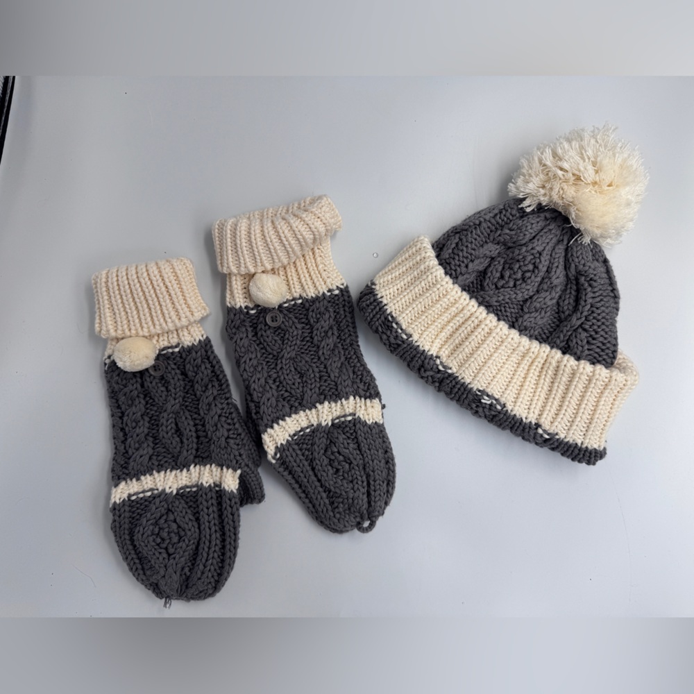 Patrick Francis Cable Knit Pom Beanie Hat With Matching Gloves